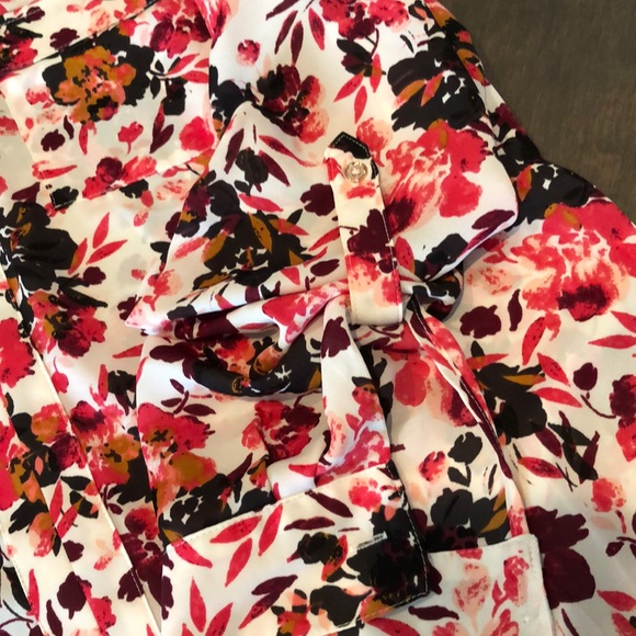 Candies Floral Top - Picture 5 of 6